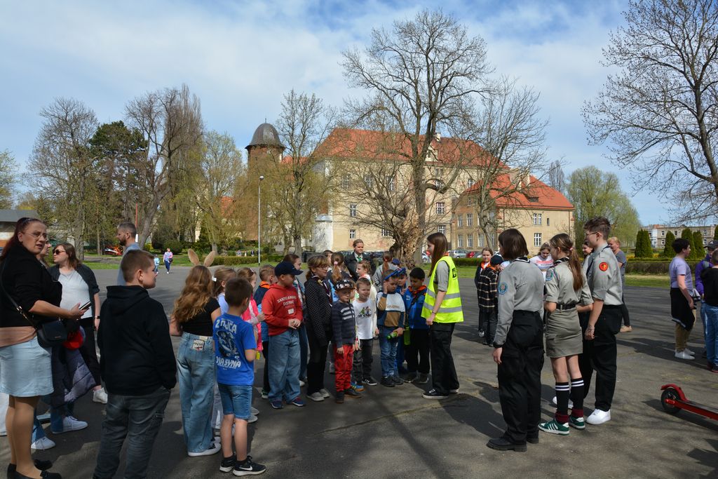 Niedziela przy koźmińskim zamku
